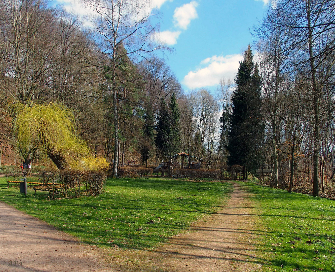 Zum Spielplatz