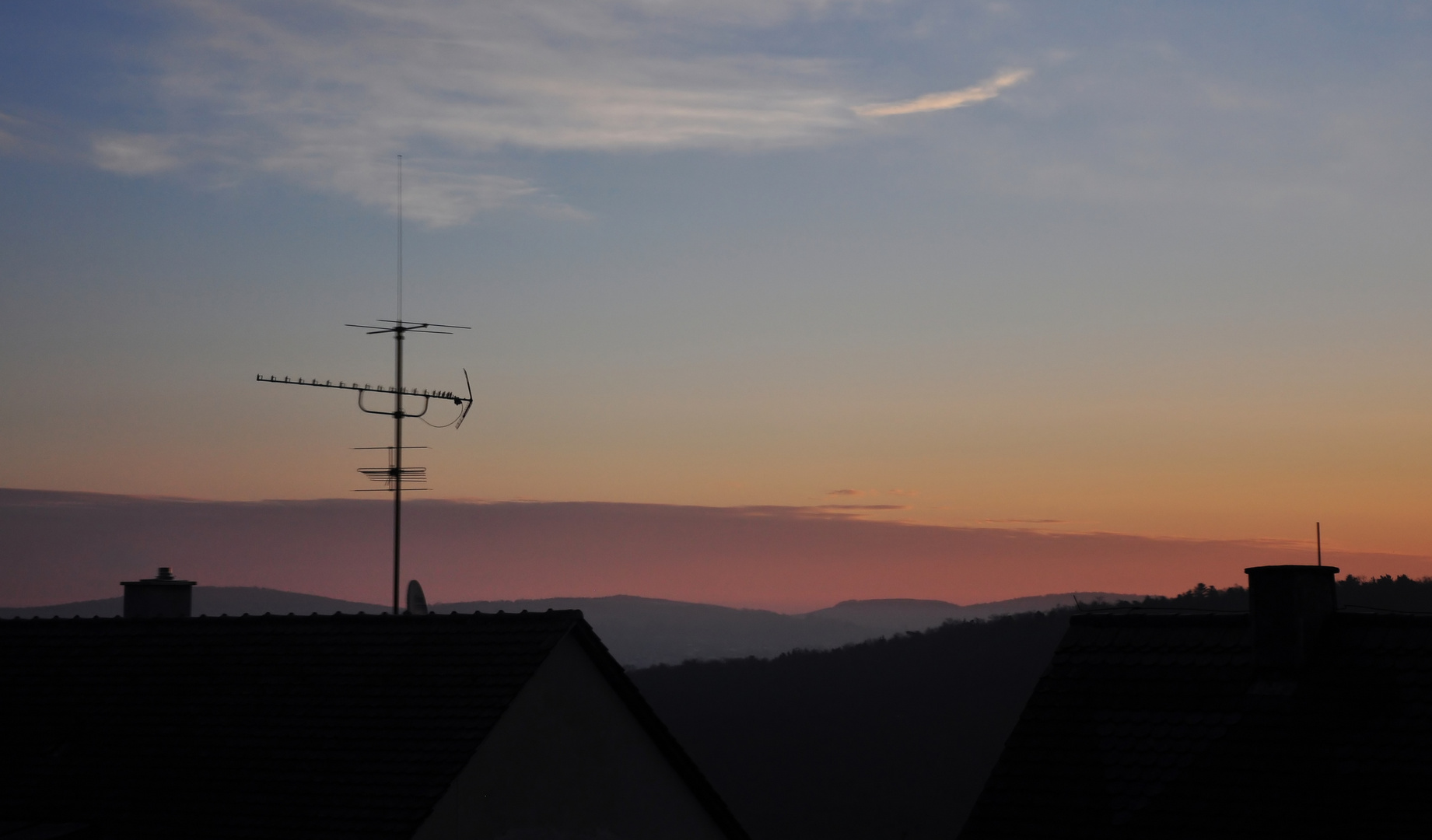 Zum Thema "Morgens wenn der Gockel kräht"