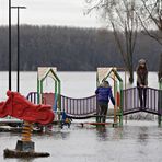 Zum Thema: "WASSERPFüTZEN"