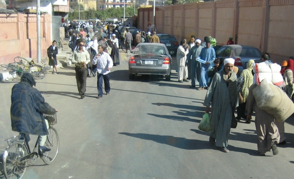 Zum Weihnachtsmarkt in Luxor!