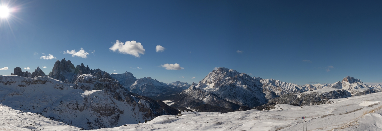 Zum Wochenende ein Dolomitenpano aus 24 Hochkantaufnahmen. Noch ist...