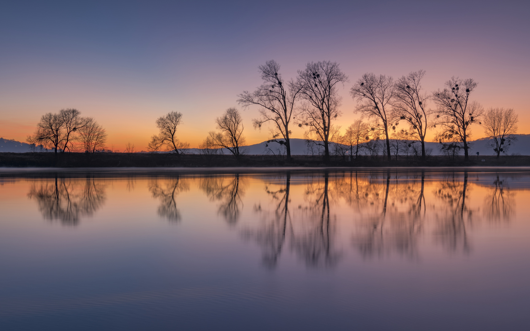 *Zur Abenddämmerung an der Mosel*