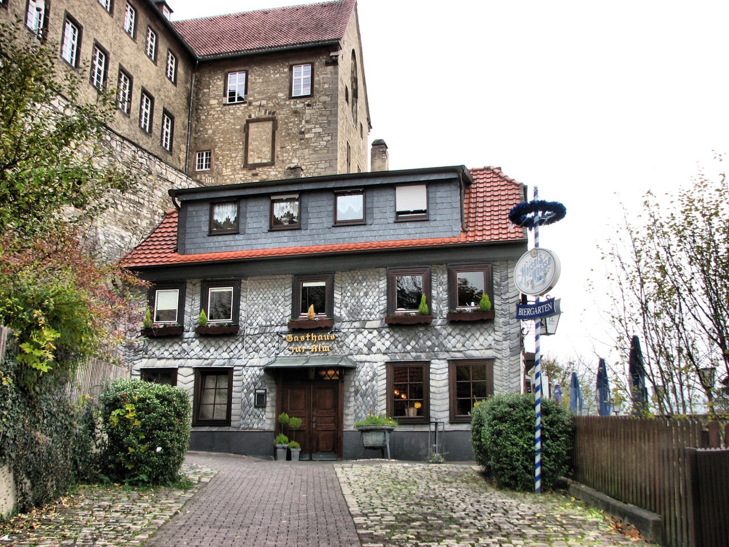  zur Alm auf der Stadtmauer