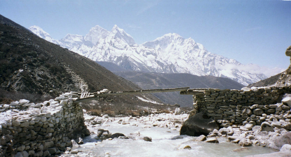 Zur Ama Dablam