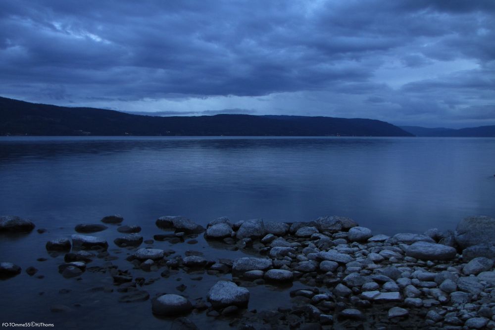 Zur blauen Stunde am See