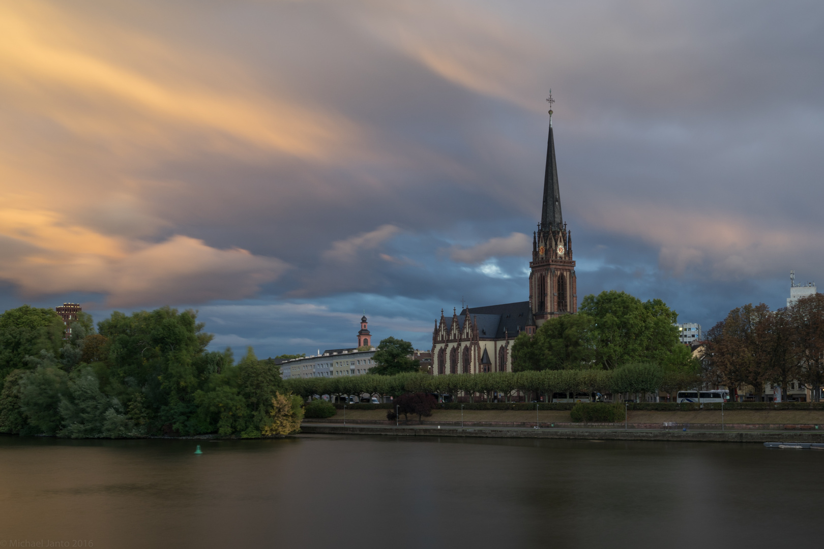 Zur blauen Stunde in Frankfurt am Main