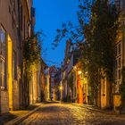 zur blauen Stunde in Lübecks Altstadt Strassen