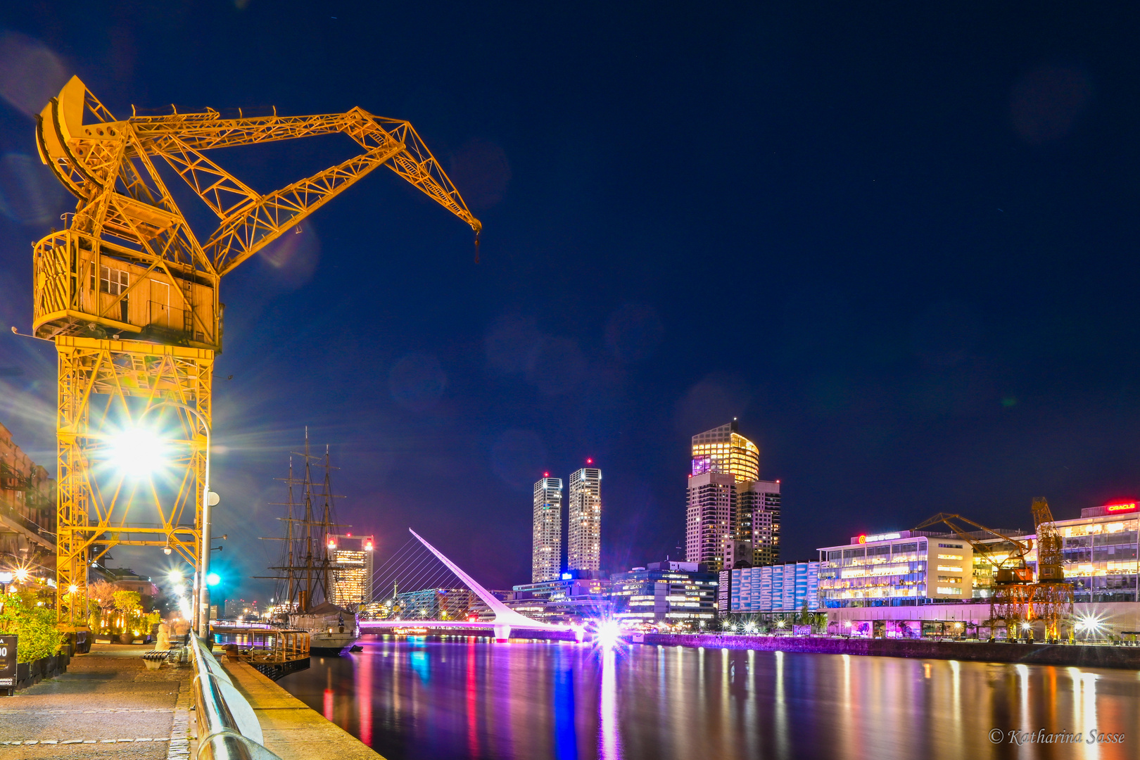 Zur blauen Stunde in Puerto Madero