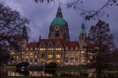 zur Blauen Stunde - Neues Rathaus/Hannover