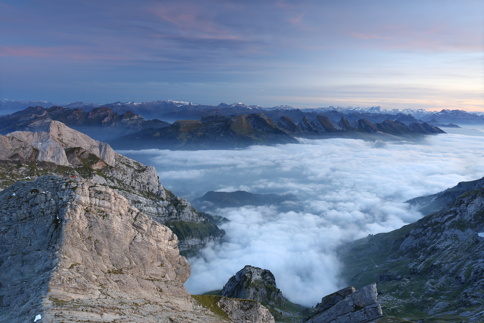 Zur Dämmerung auf dem Säntis...