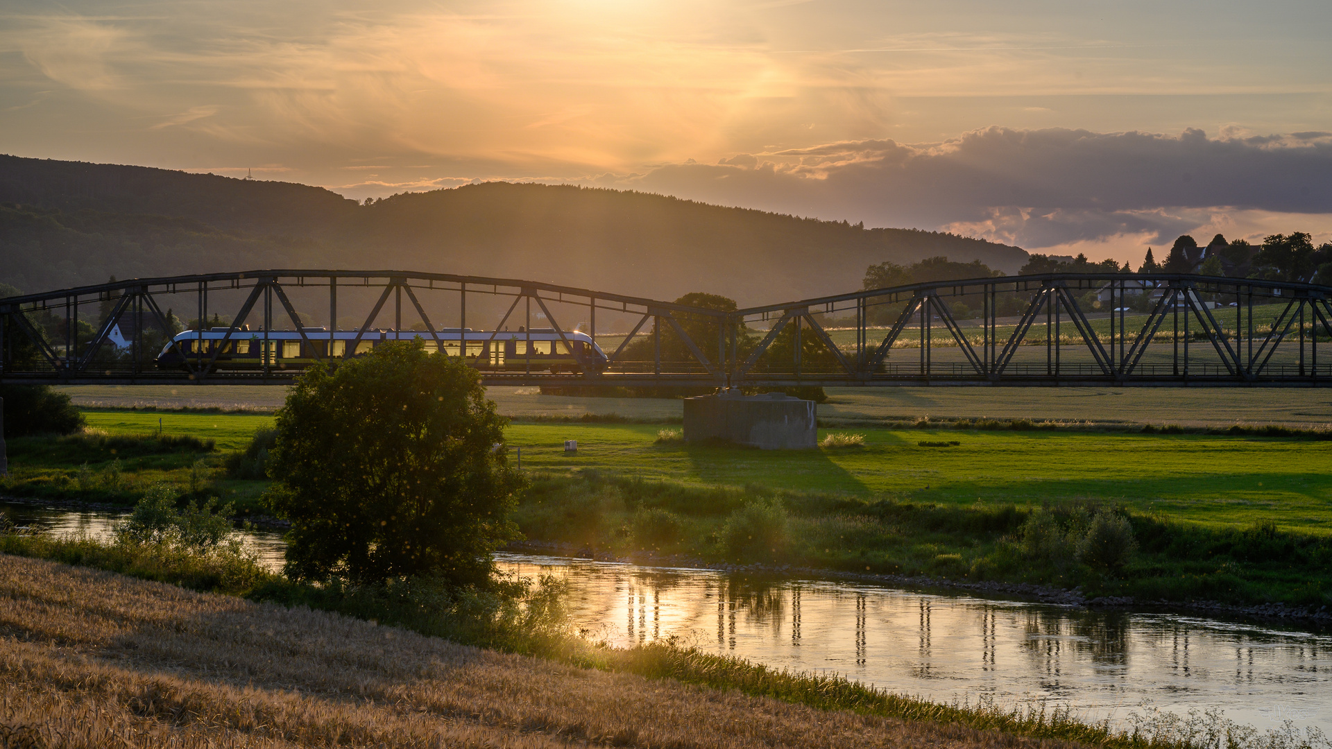 Zur goldenen Stunde.. / During golden hour..