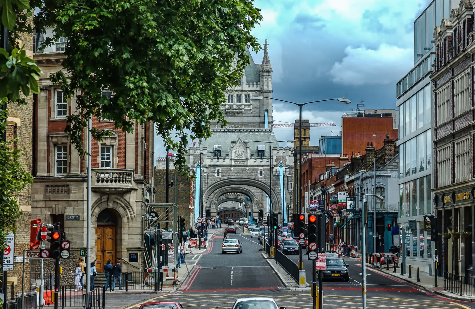 Zur Tower-Bridge