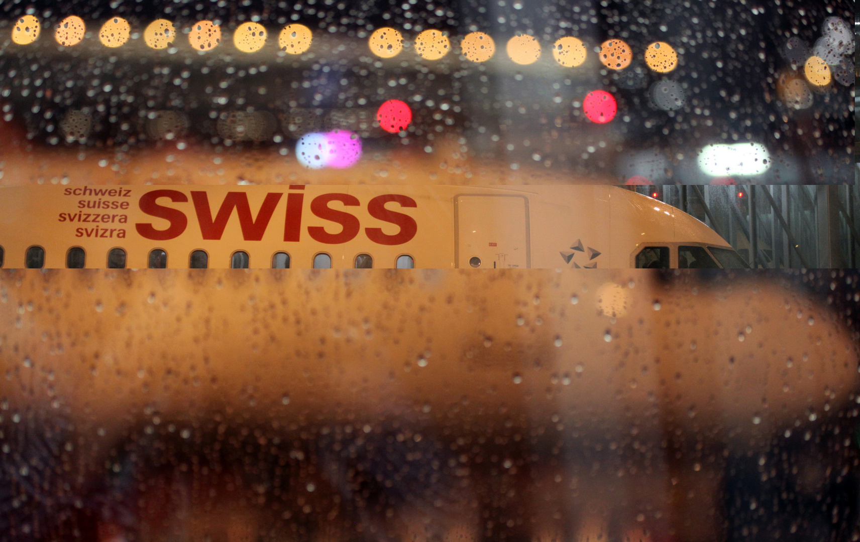 ZURICH AIRPORT 2012