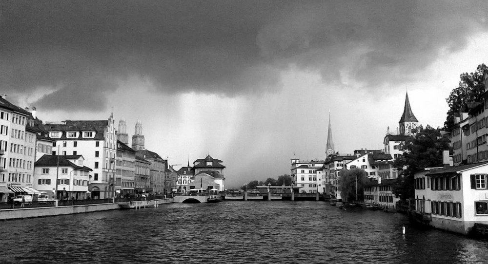 Zurich before raining12.05.2009 at 3o clockpm