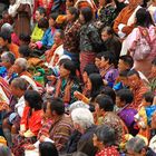 Zuschauer beim Klosterfest in Pharo, Bhutan