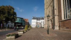 Zutphen - 's-Gravenhof - Sint Walburgiskerk - Town Hall