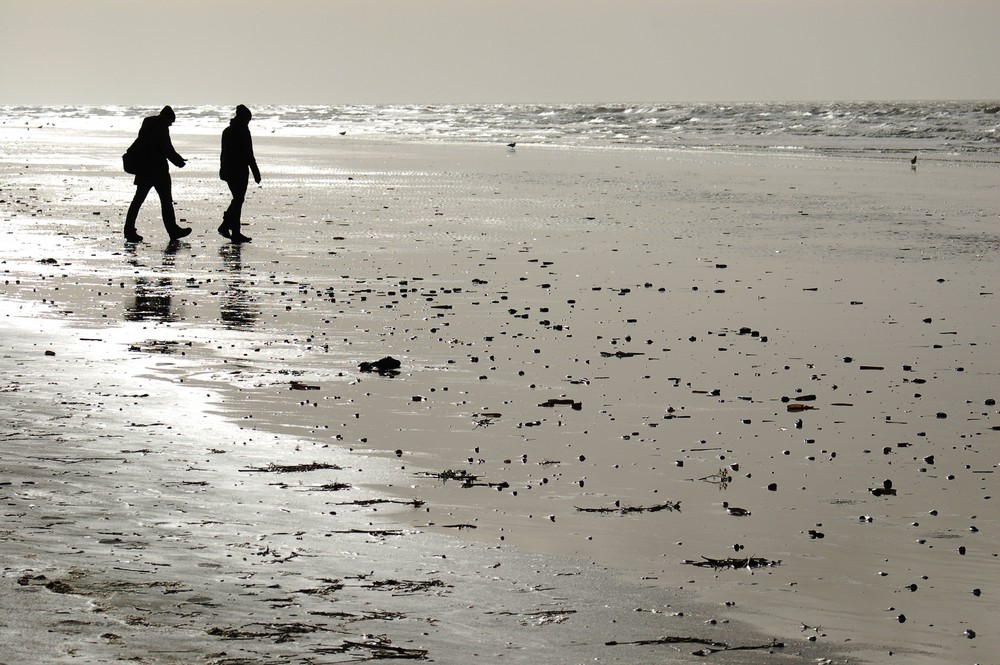 Zwei am Strand