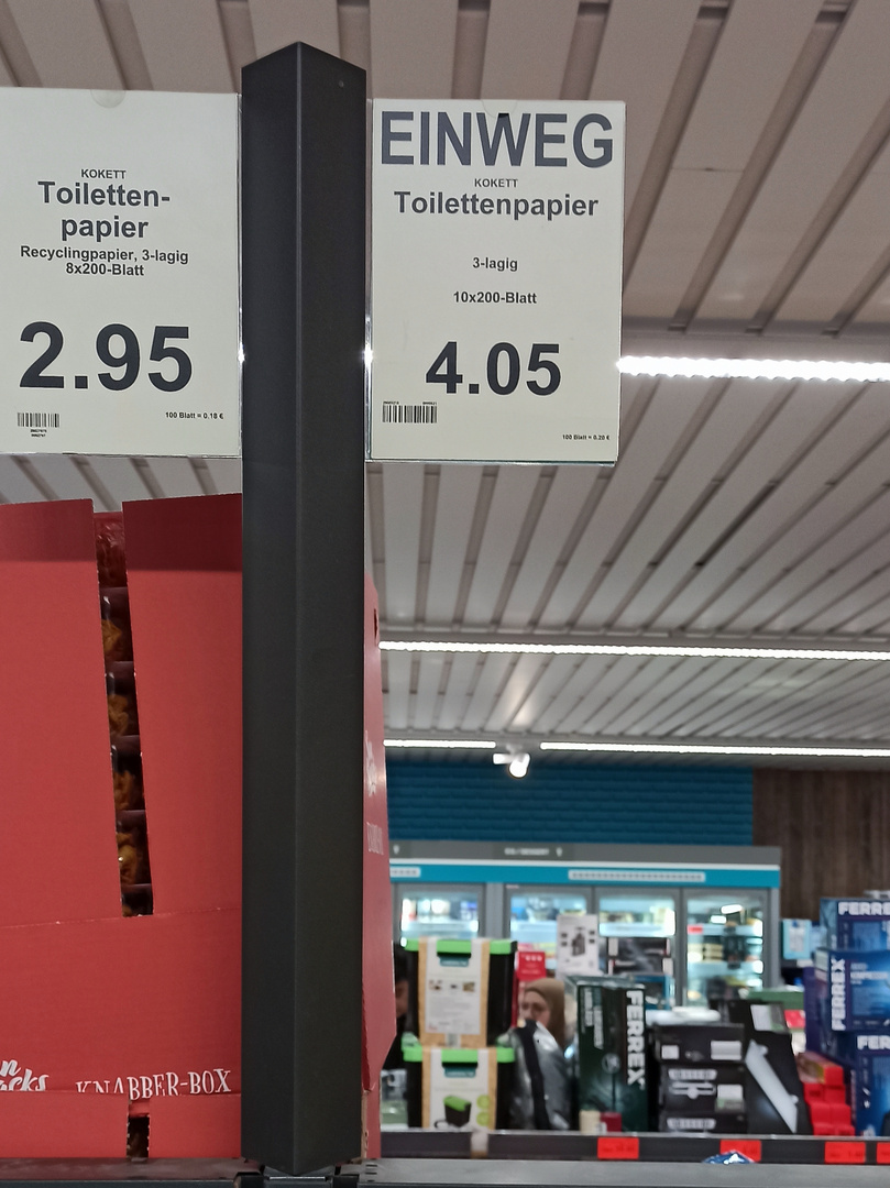 Zwei Arten Toilettenpapier bei ALDI (IMG_20221128_094604_ji)