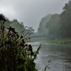 Zwei auf der Brücke