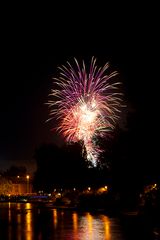 Zwei Brücken mit Feuerwerk