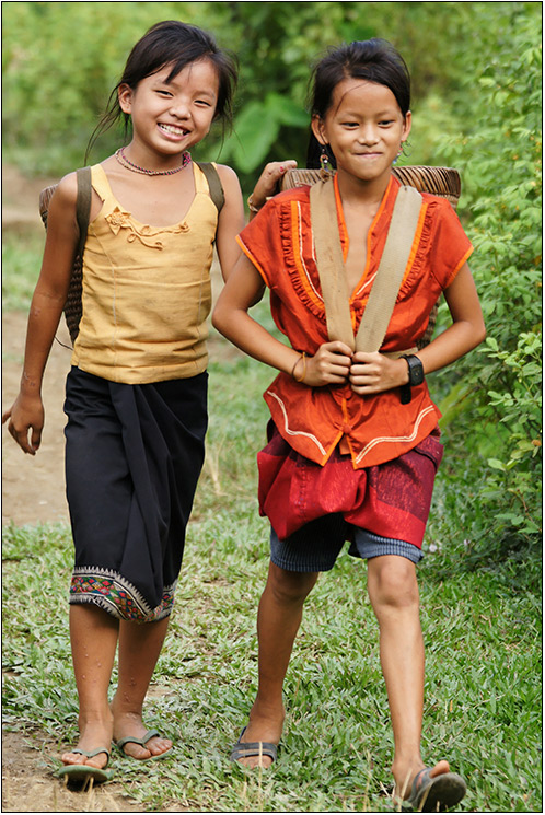 Zwei junge Damen aus Laos