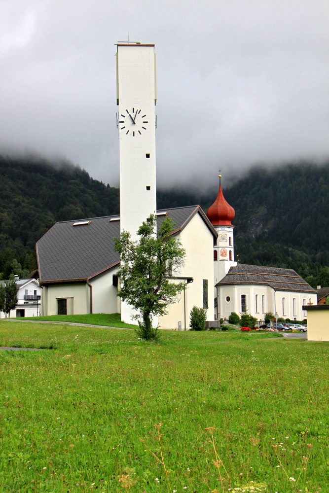 Zwei Kirchen in Vandans