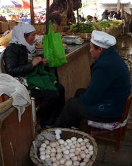 Zwei Kunminger Marktfrauen