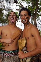 Zwei Maori Krieger beim Haka