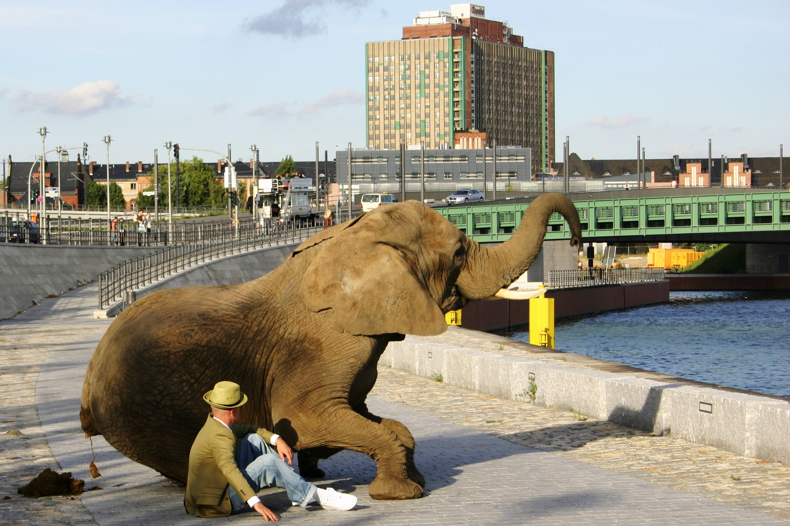 Zwei Nichtberliner an der Spree