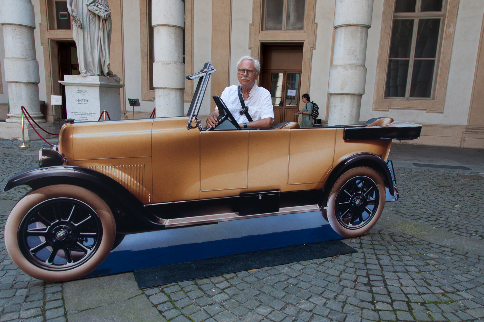 zwei Oldtimer