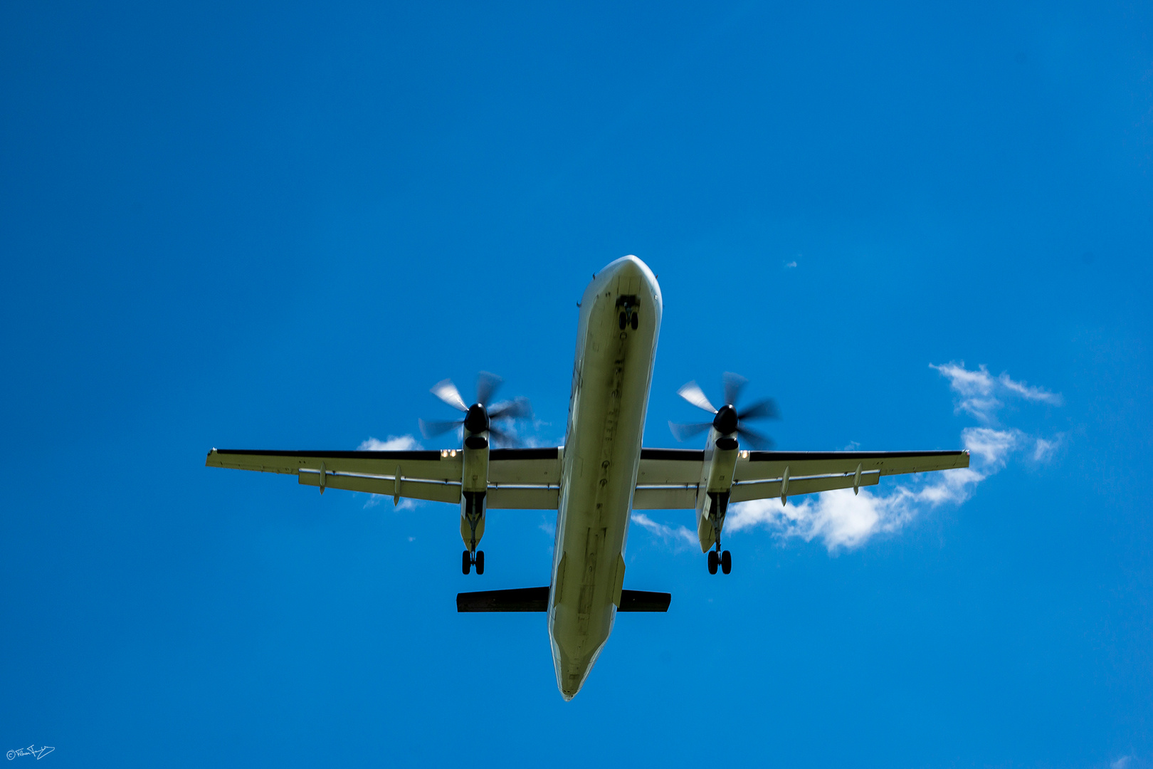 zwei propeller flugzeug