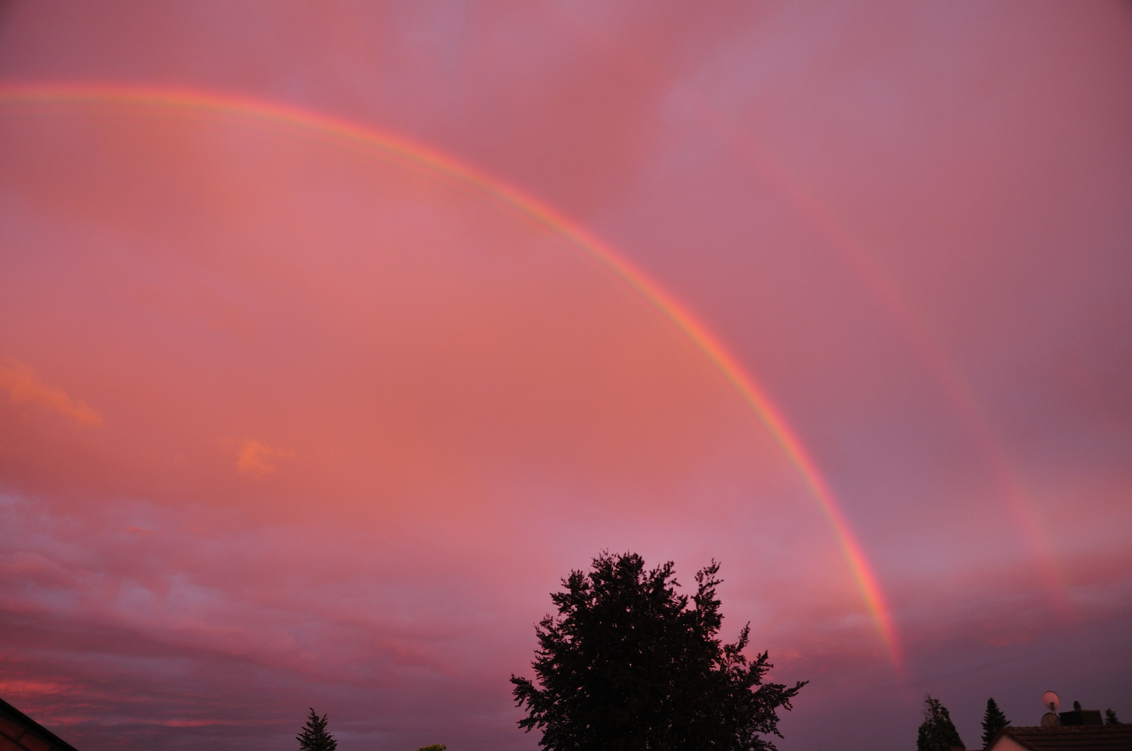 Zwei Regenbögen über Wesseling