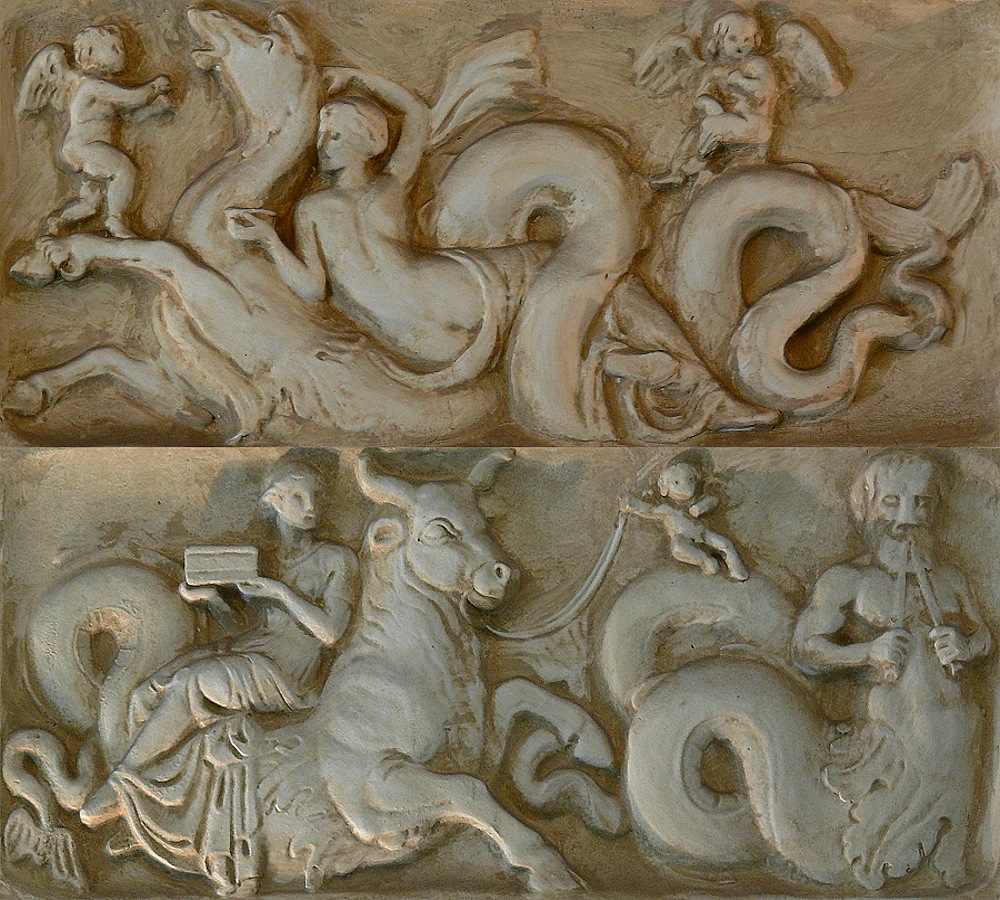 Zwei Reliefs im Biber-Haus