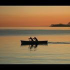 Zwei Ruderer auf dem Gardasee