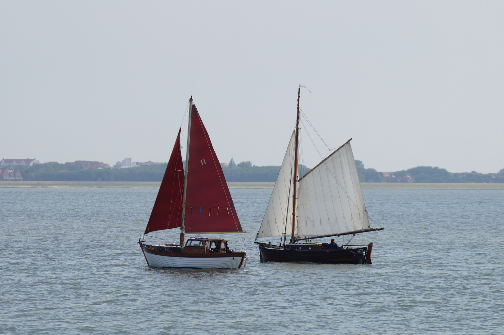 Zwei Segler zwischen Wangerooge und Spiekeroog Teil 1