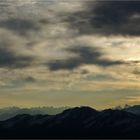 Zwei Sonnen und gefühlte fünfzig Berge