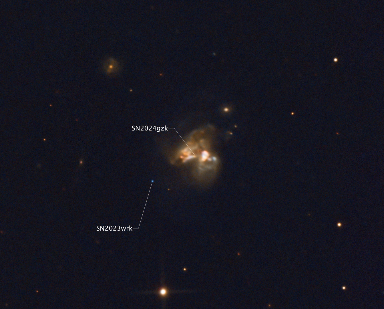 Zwei Supernovae in NGC 3690