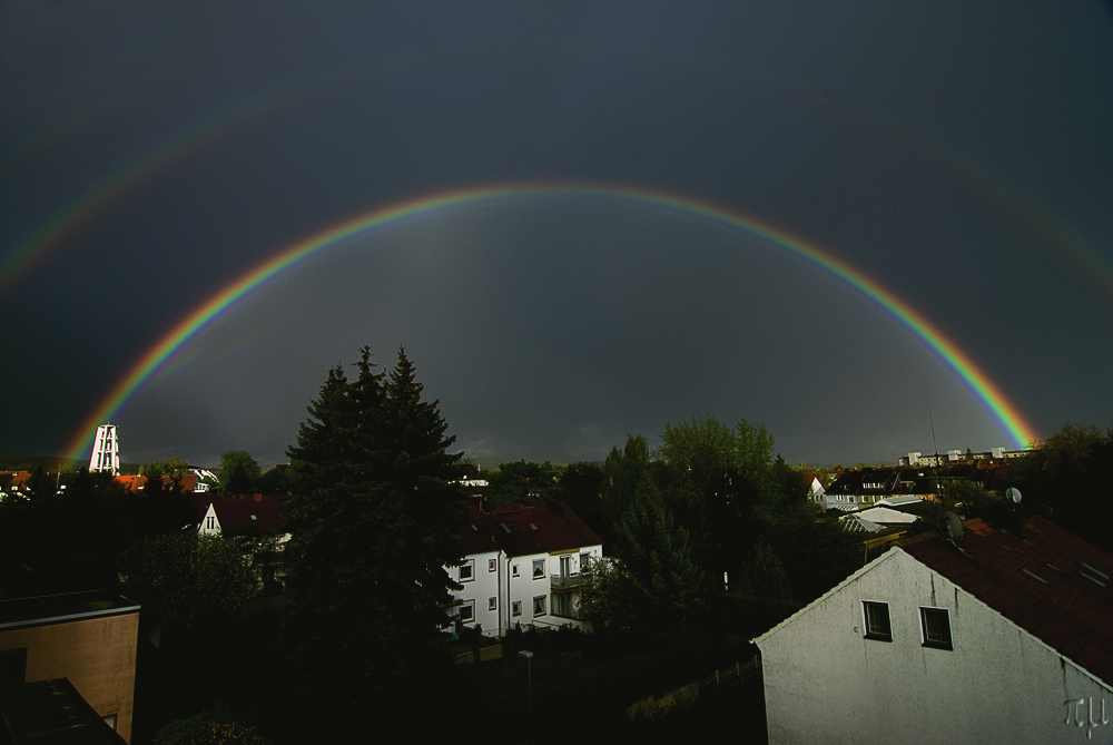 zwei töpfe gold