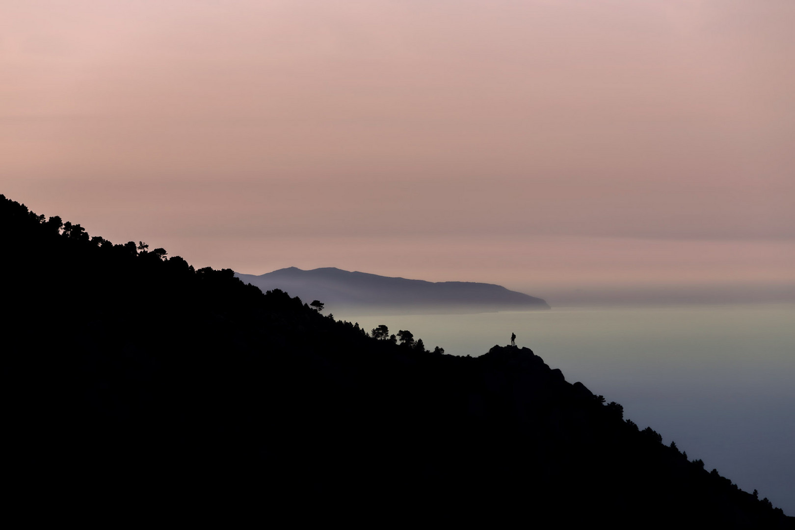 Zwei Wanderer bei Marciana, Elba