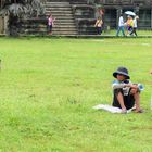 Zwei Welten. Angkor Wat / Kambodscha