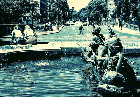 Zwei + Zwei muc Lum-20-Grfx +3+6Fotos