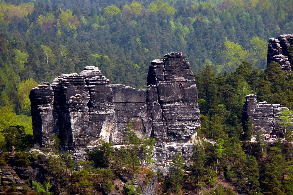 Zweier Seilschaft an der Lokomotive