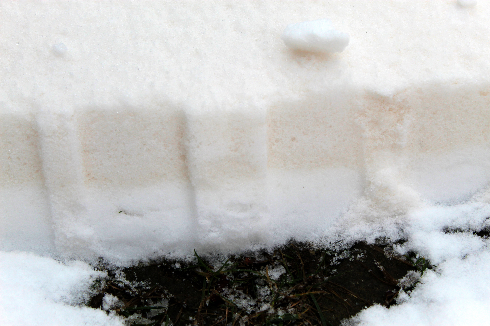 Zweierlei Schnee über NACHT