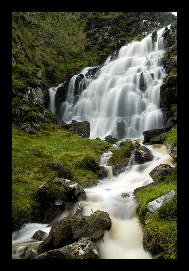 Zweifarbiger Wasserfall