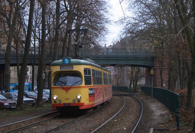 zweihundertzwei ist dabei