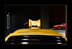 - zweimal Lamborghini Miura S -