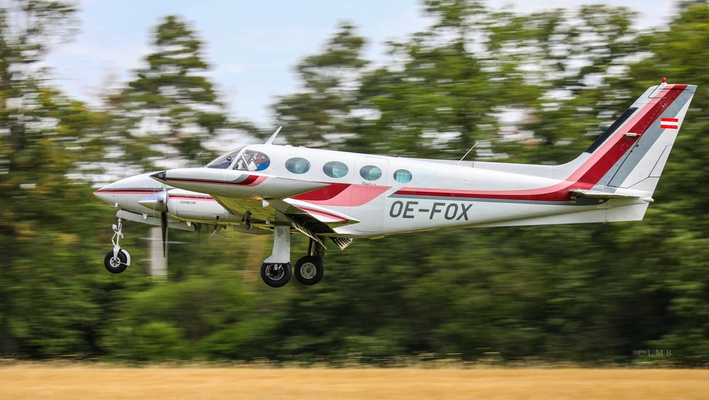 Zweimotorige Cessna EDOI # 3