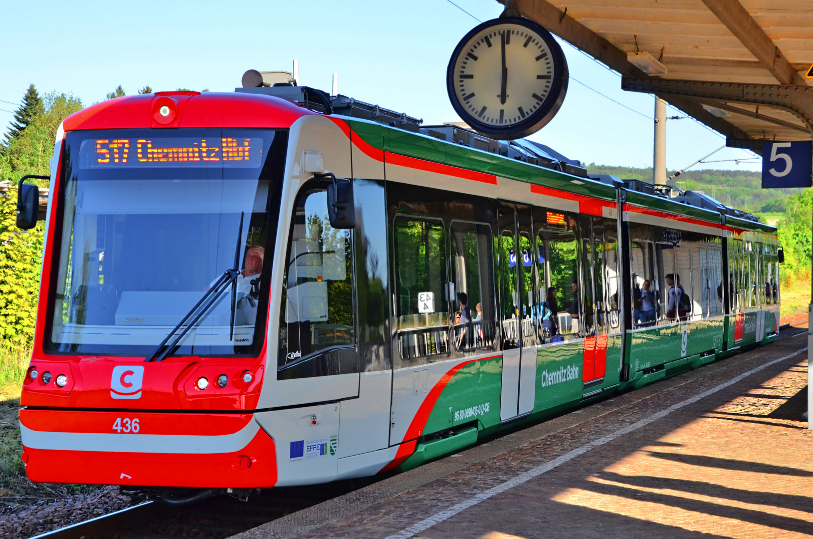 Zweisystemfahrzeug Citylink der City-Bahn-Chemnitz