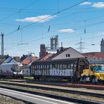 Zweiwege-Unimog beim Rangieren in Stockstadt