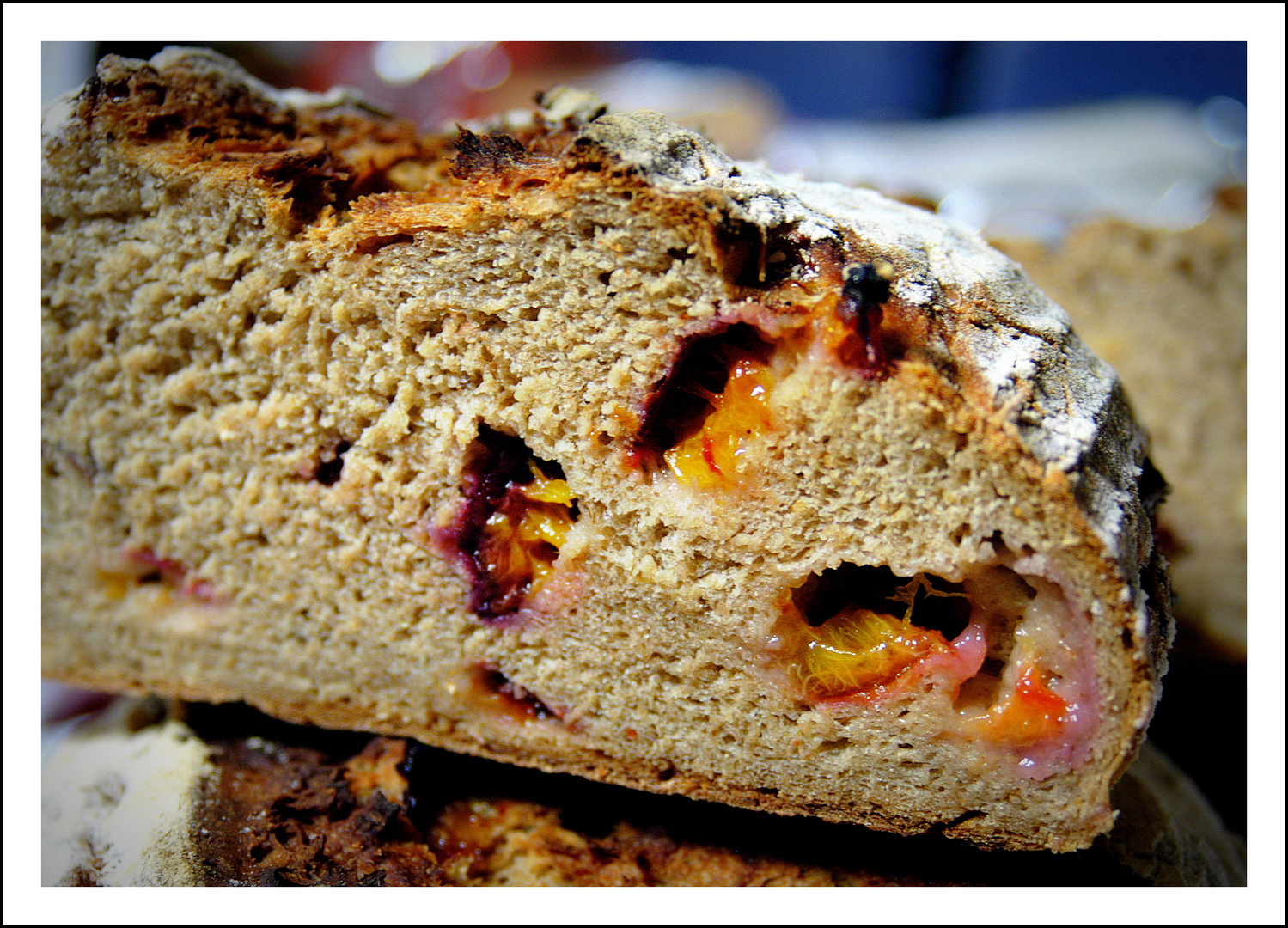 Zwetschken Haselnußbrot